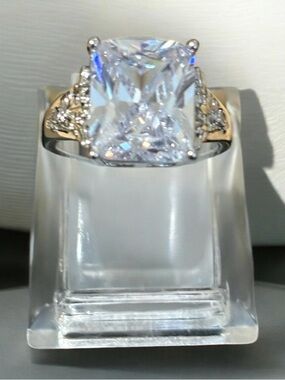 Classic Cushion-Cut White Crystal Ring in Silver